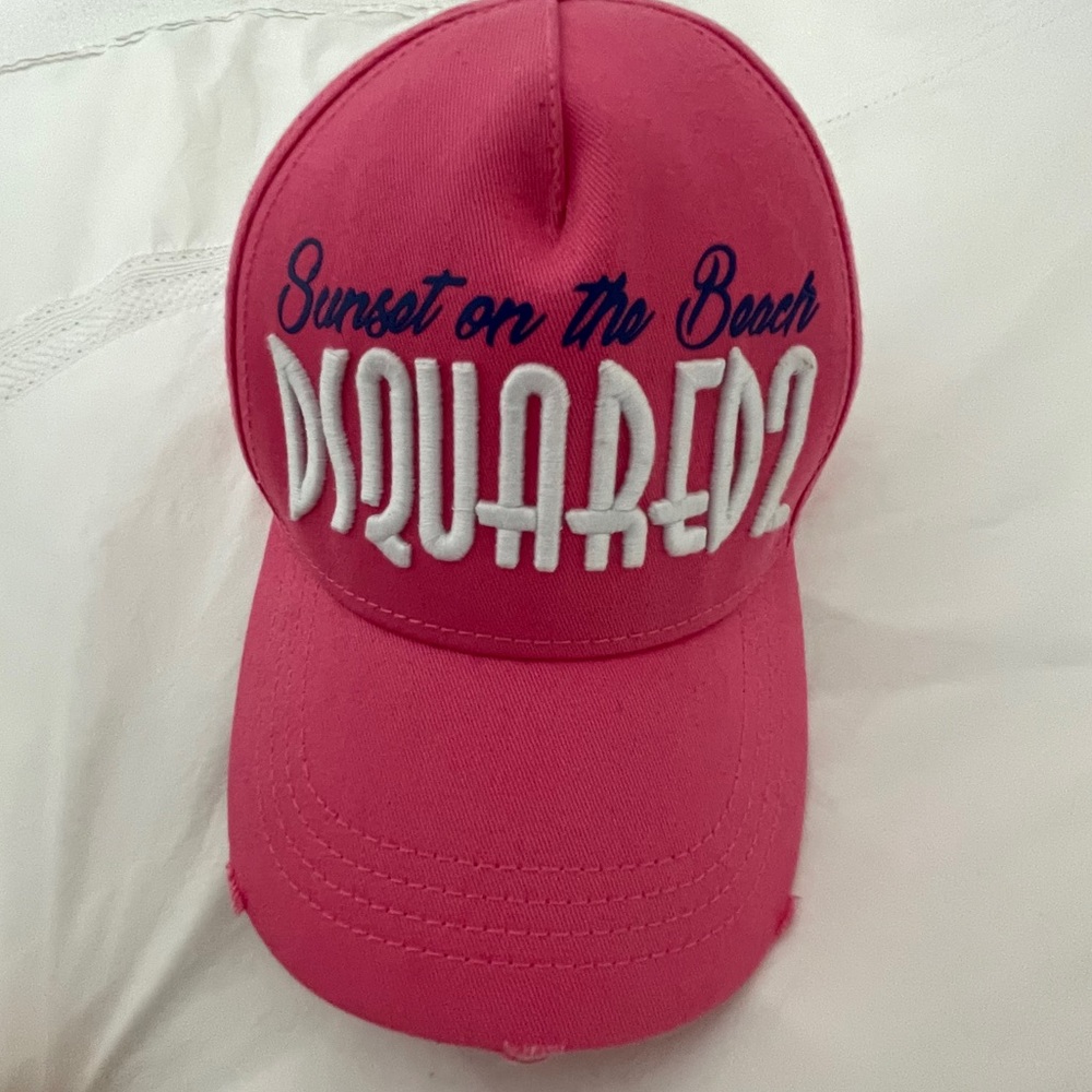 Dsquared pink hat OS
